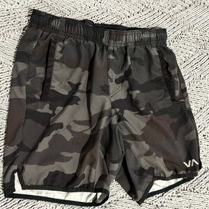 Boys - RVCA Yogger Shorts - black/gray camo